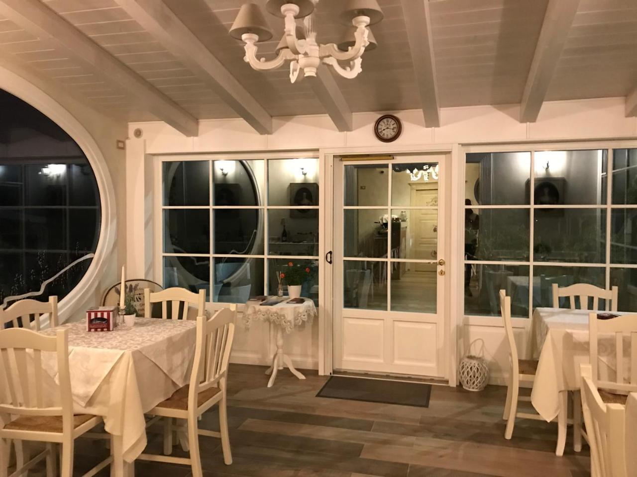 Ca' Del Conte Bed and Breakfast Padula Buitenkant foto